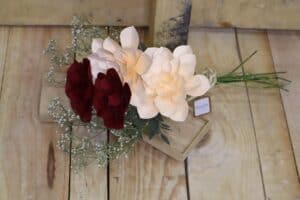 Ramillete de flores de papel de Toledo