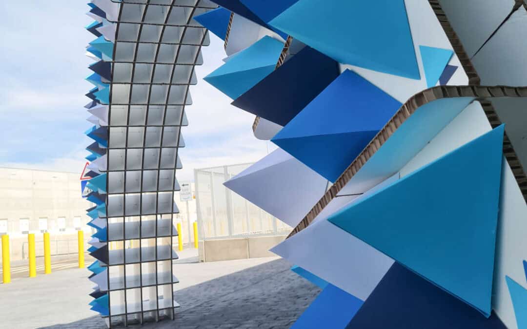 Amazon Illescas-Arco de pirámides de papel
