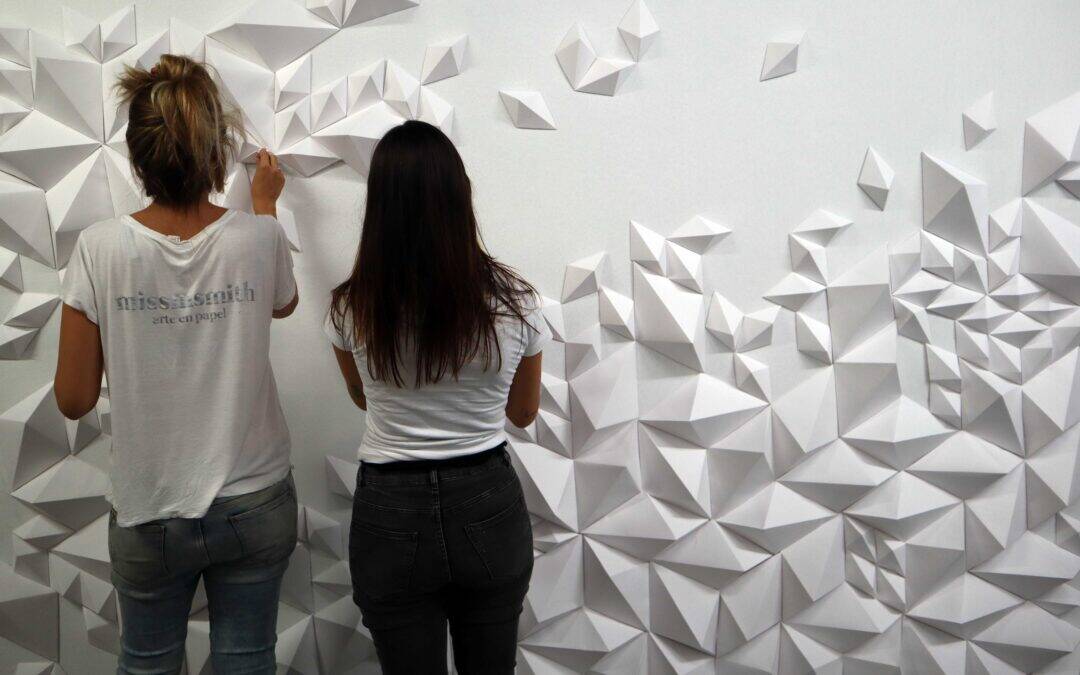 Pared de diamantes de papel
